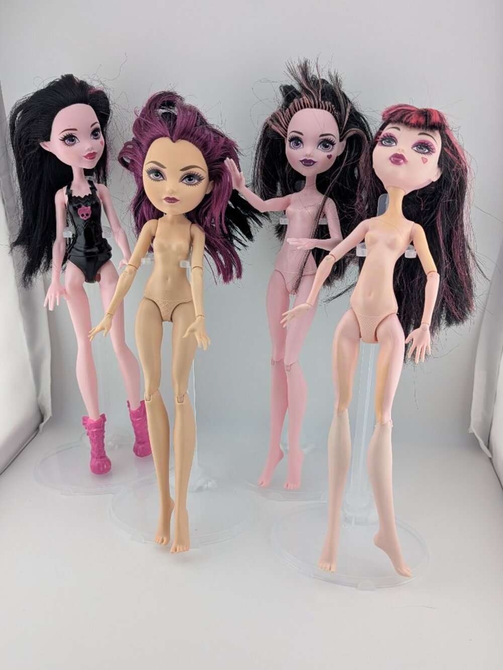 Lot of 4 Incomplete Dolls – 3 Monster High Draculaura + 1 Ever After High Raven